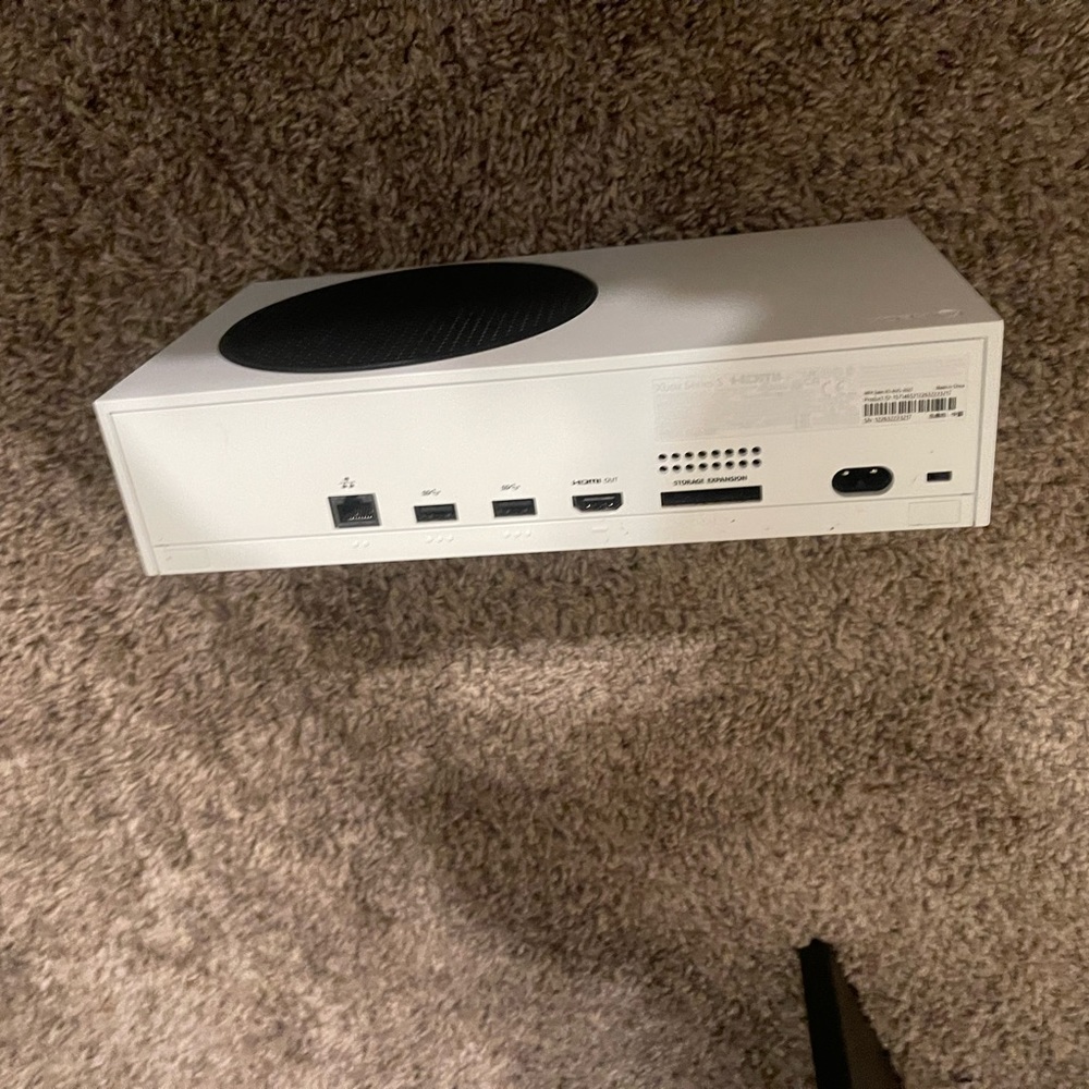 Xbox in good condition only used for about a month , comes with conteoller